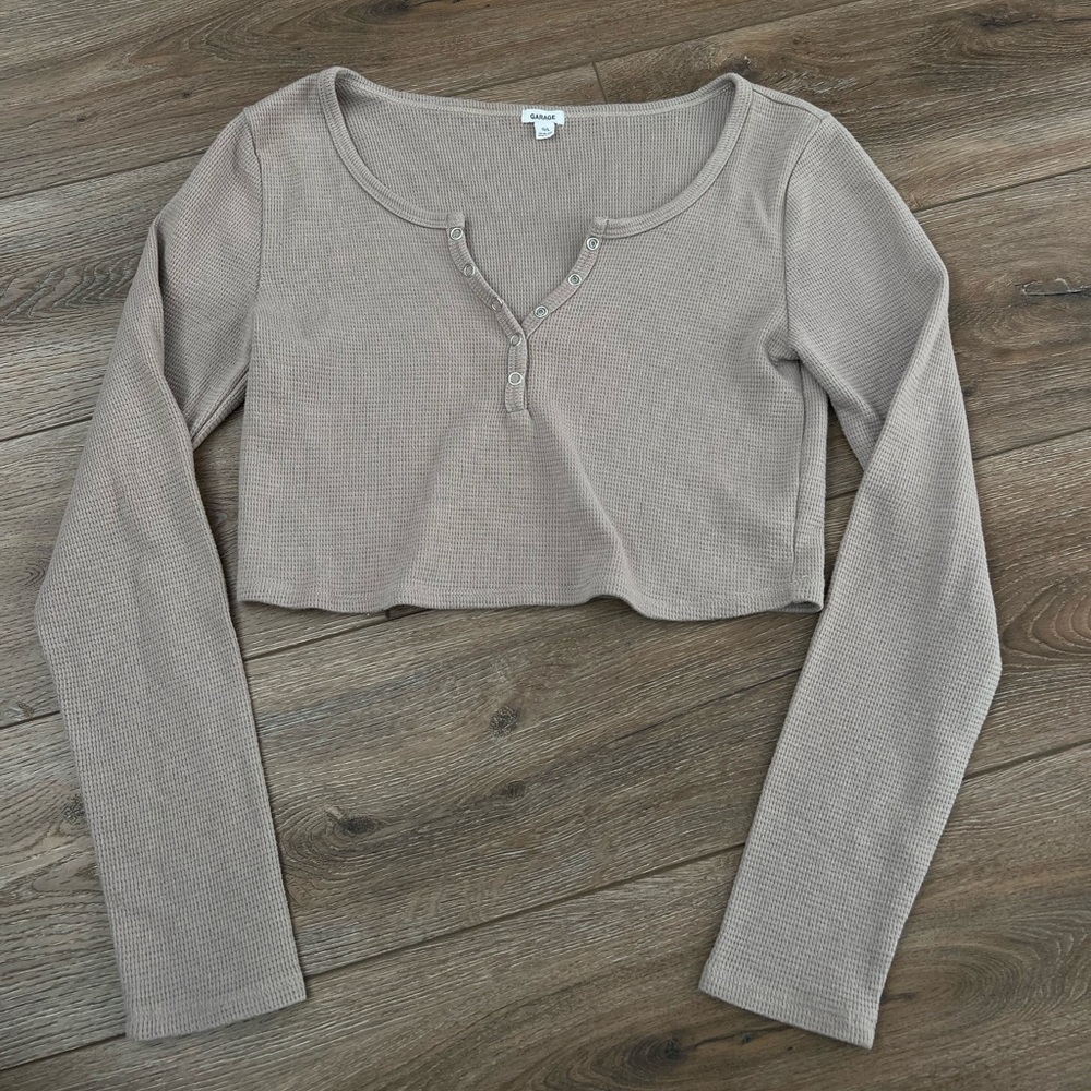 Garage Cropped Buttoned Long Sleeve